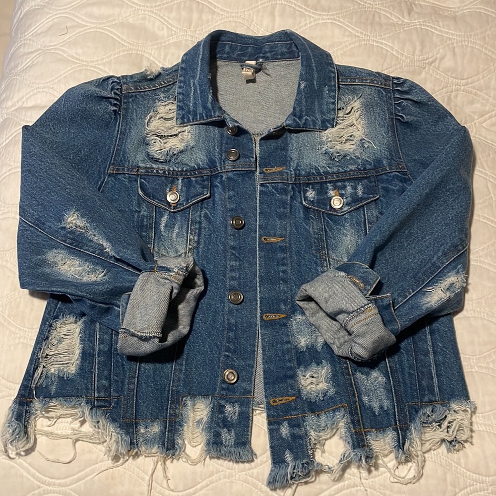 Puff sleeve distressed denim jacket